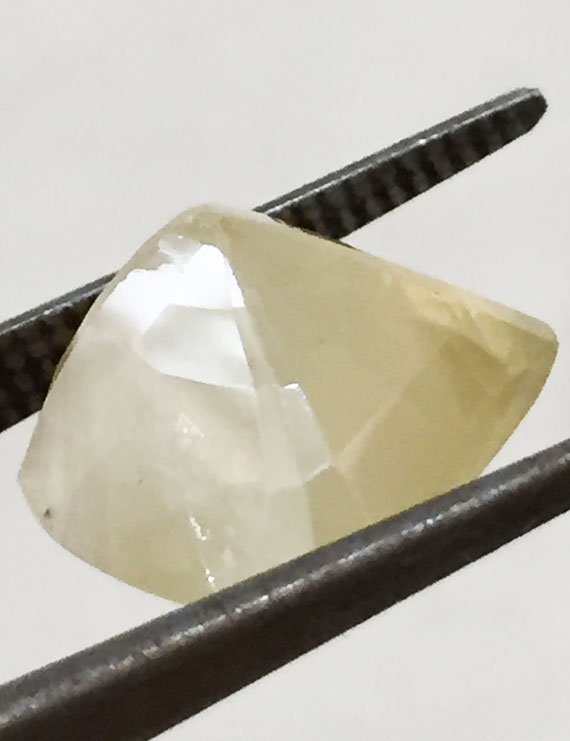 6.21 ct/6.90 ratti Natural Certified Ceylon Pukhraj/Yellow Sapphire